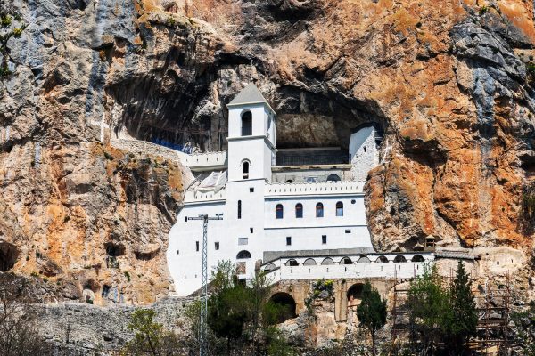 Putevima Svetog Vasilija – Manastir Ostrog