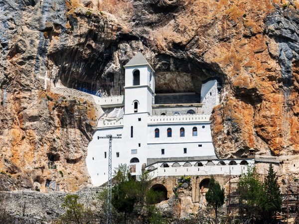 Putevima Svetog Vasilija – Manastir Ostrog