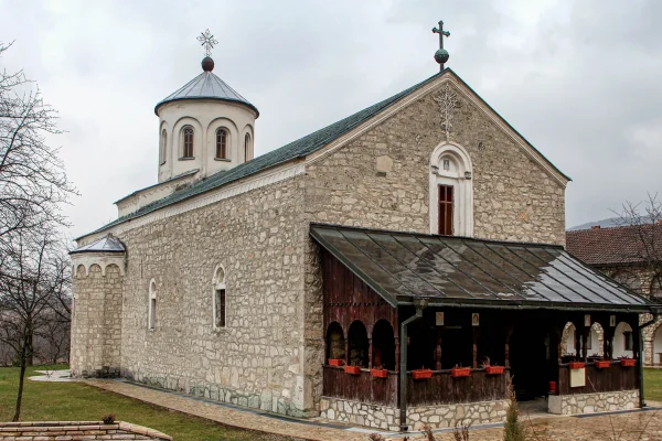 Manastiri Lovnica i Papraća
